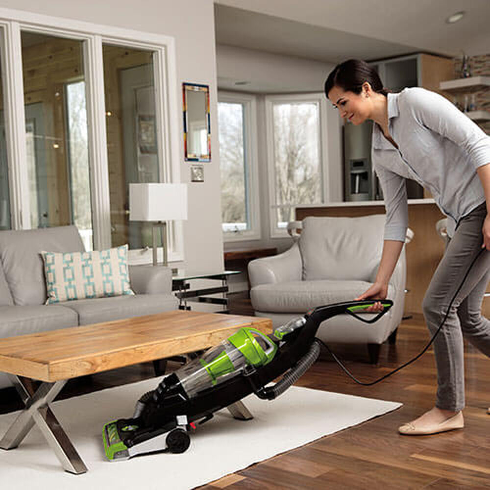 PowerTrak® Vacuum Cleaner 1790 BISSELL Vacuums