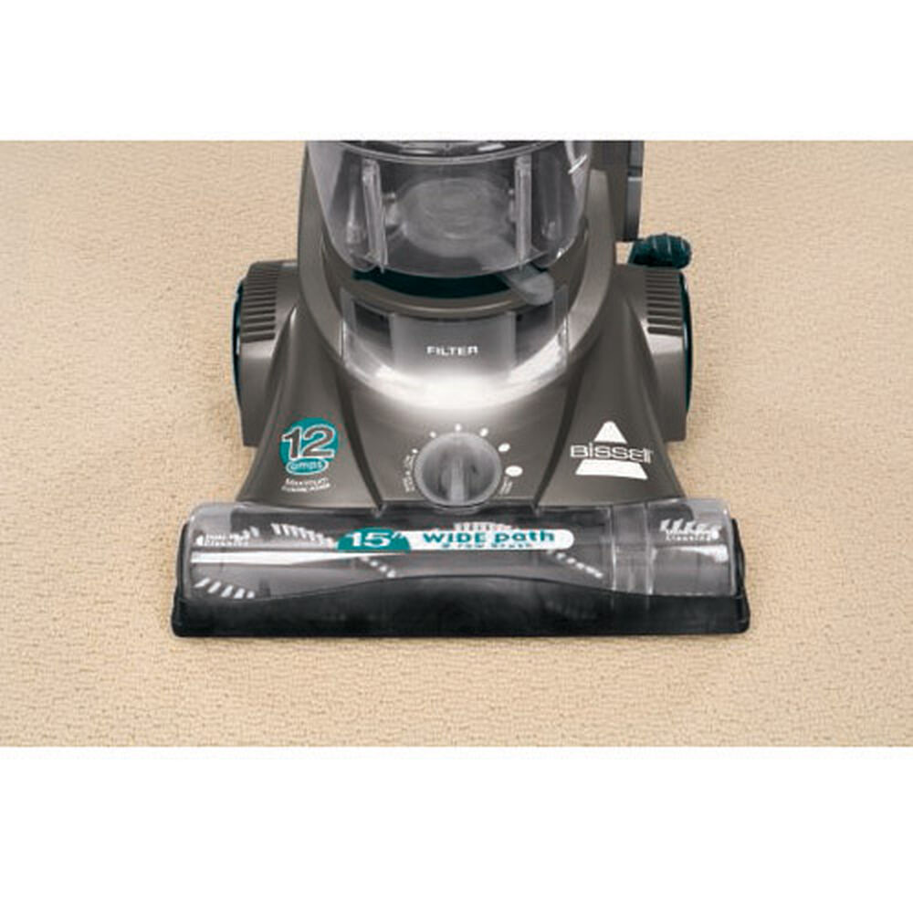 Momentum® Cyclonic Bagless Vacuum 3910T BISSELL®