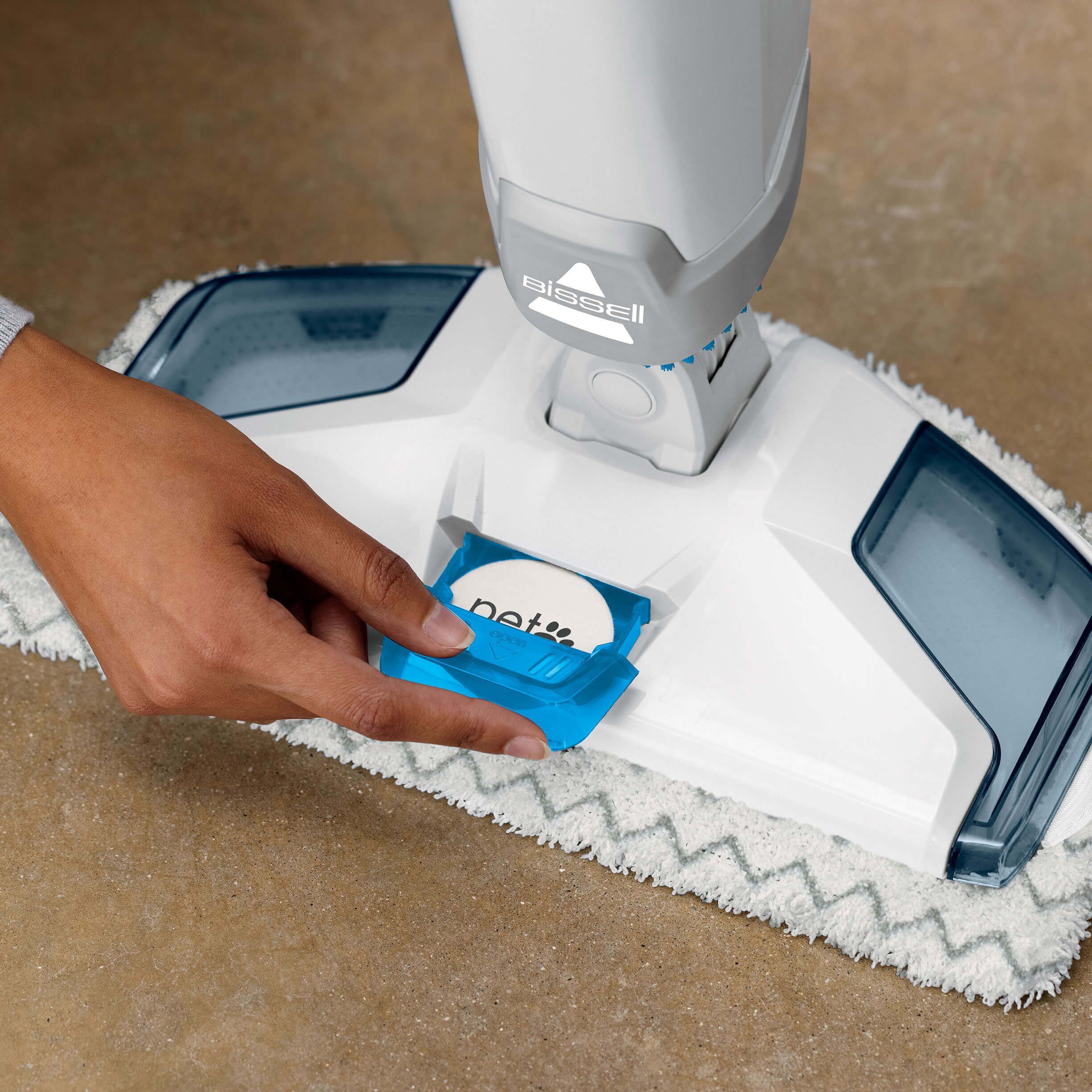 PowerFresh® Deluxe Pet Scrubbing & Sanitizing Steam Mop 18067