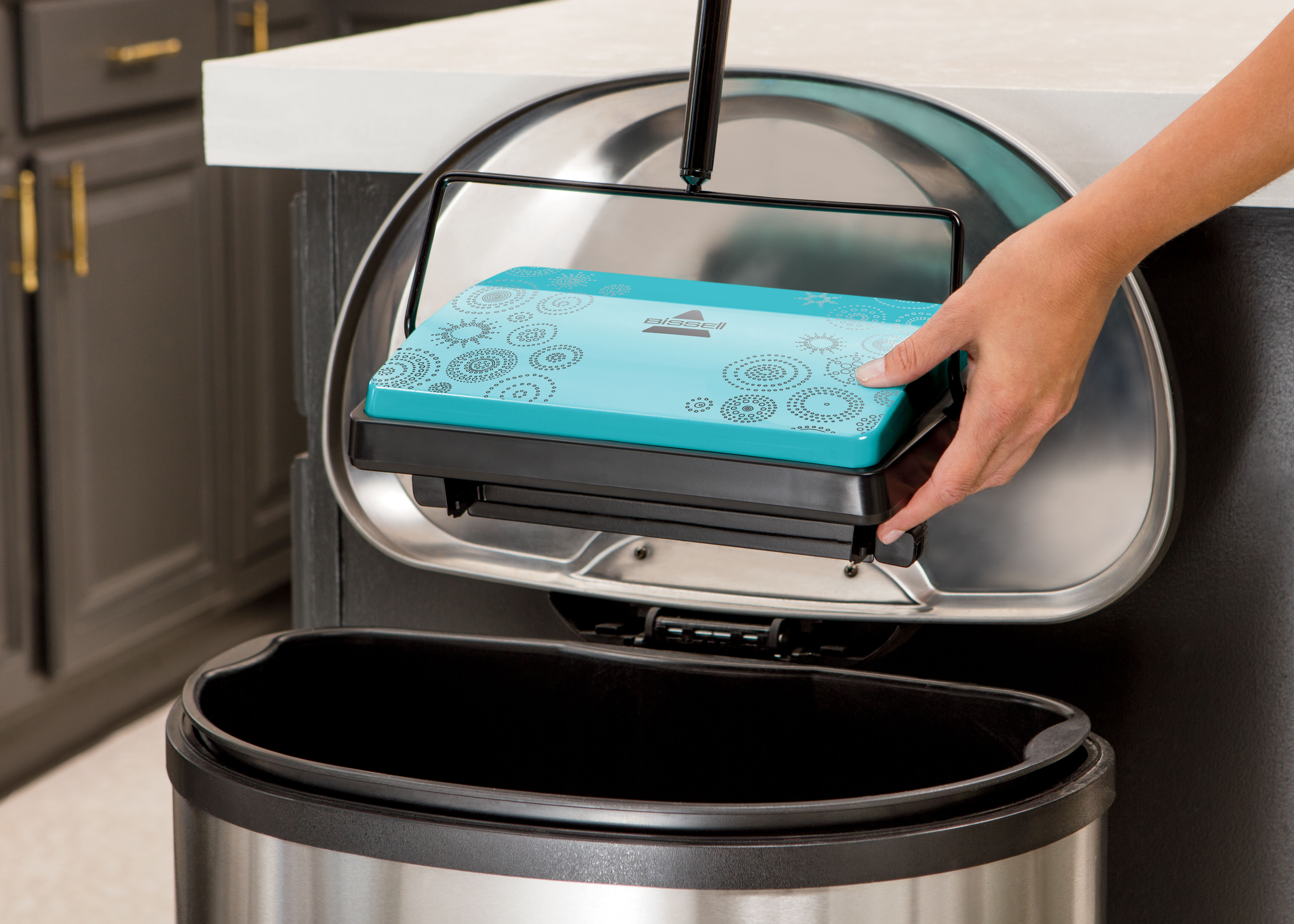 REFRESH™ Carpet & Floor Manual Sweeper REFRESH™ Carpet & Floor Manual Sweeper