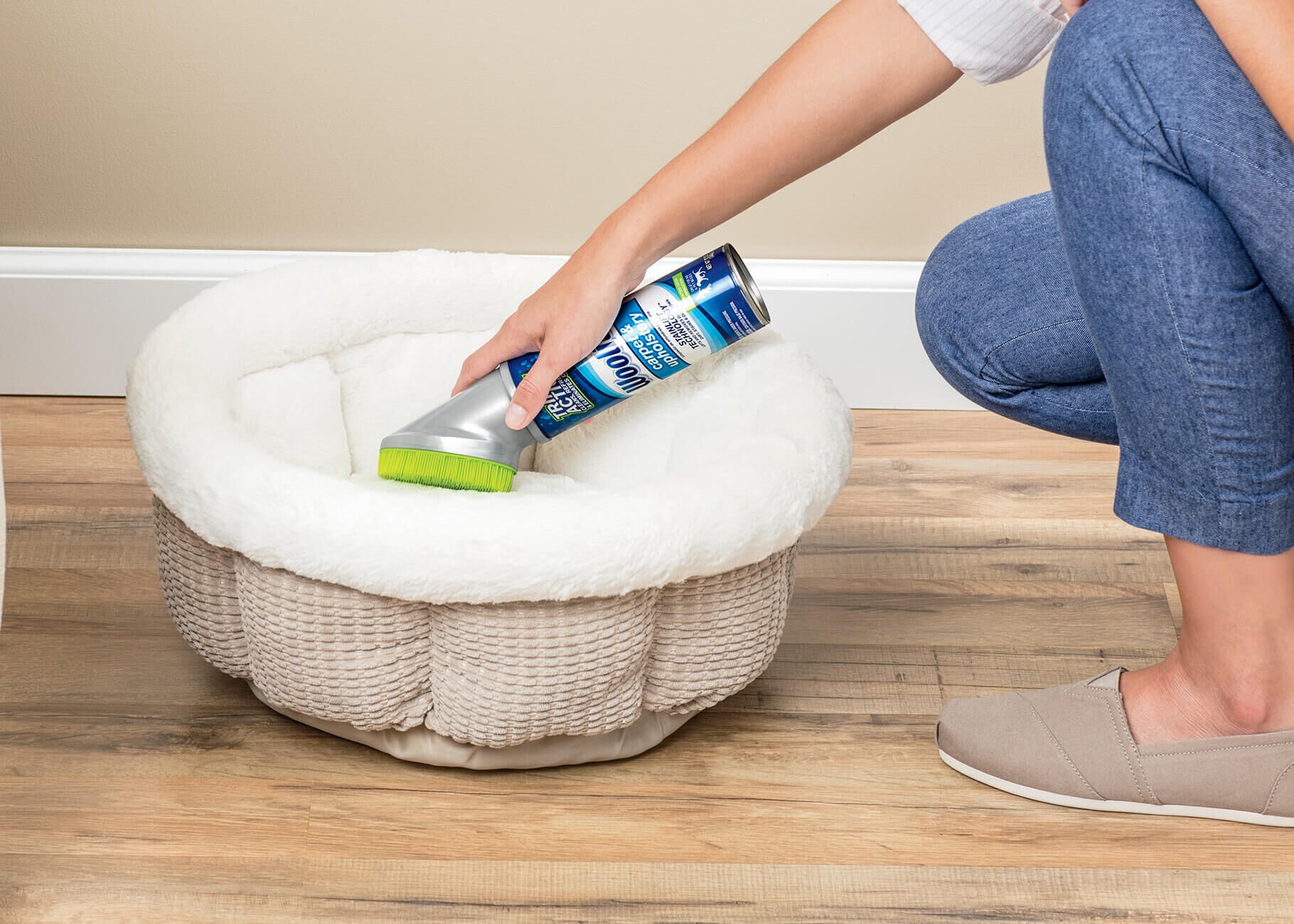 Woolite® Carpet & Upholstery Foam Cleaner 8352Y