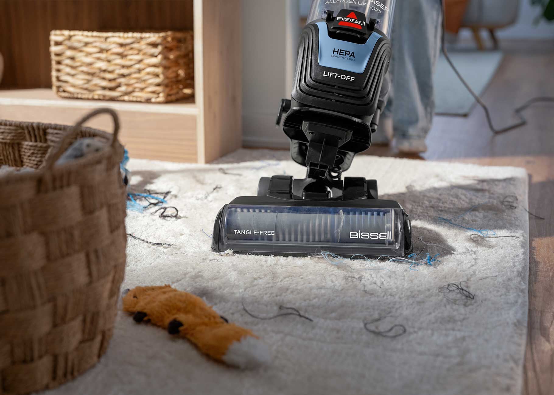 Pet Hair Eraser® Allergen Lift-Off® Vacuum 39883 | BISSELL®