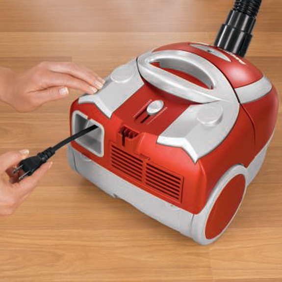 Zing® Canister Vacuum BISSELL® Bagged Vacuum