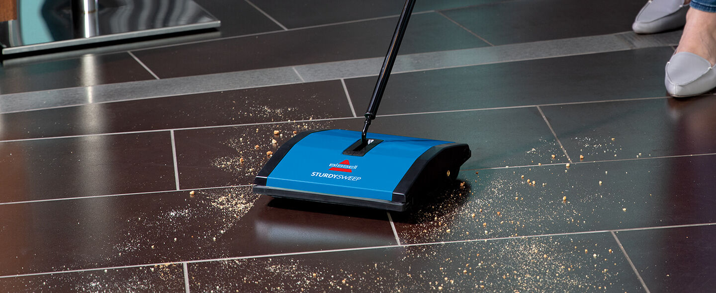 Sturdy Sweep™ Manual Sweeper 5232V BISSELL