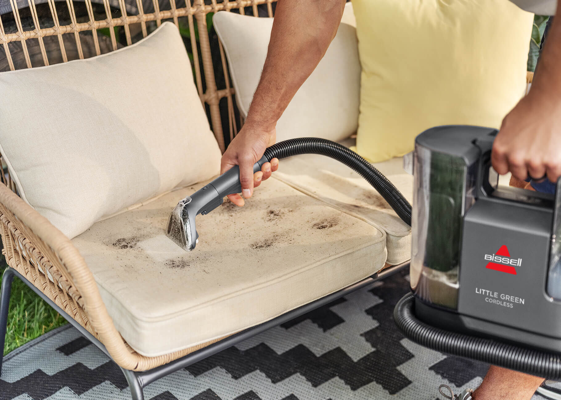 Little Green® Cordless SmartMix® Portable Carpet Cleaner 3682L