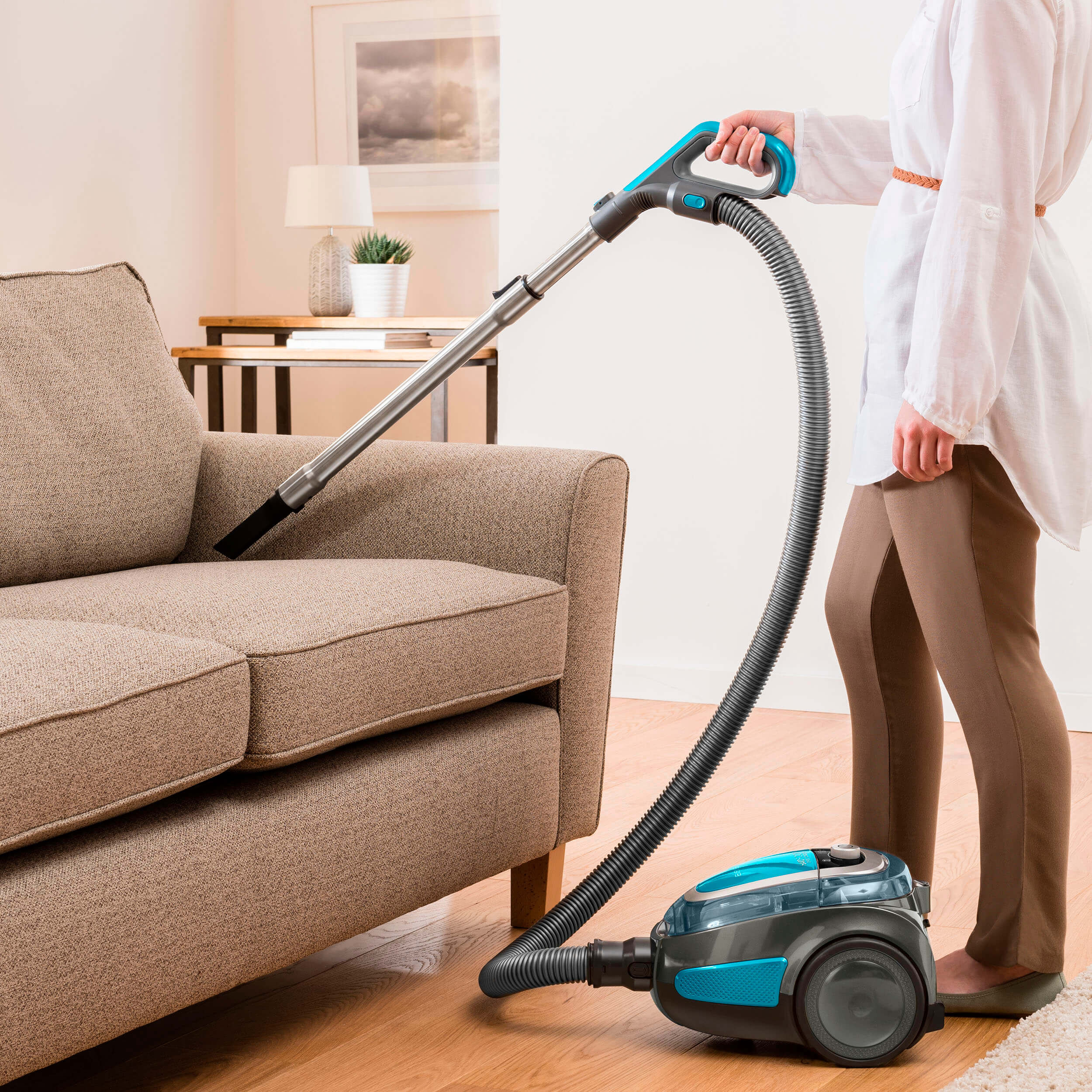 Hard Floor Expert® Cordless Canister 